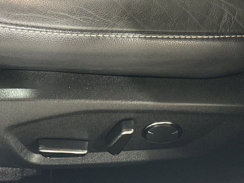 Used 2018 Ford Fusion SE w/ Fusion SE Technology Package image 18