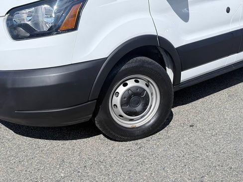 Used 2019 Ford Transit 150 XL RWD image 2