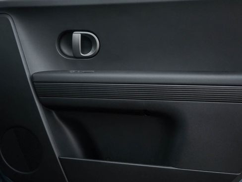 New 2026 Hyundai Ioniq 5 SEL image 10