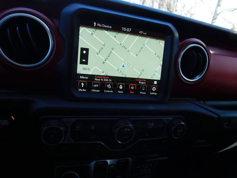 Used 2023 Jeep Gladiator Rubicon w/ LED Lighting Group image 9