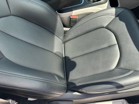 Used 2024 Chrysler Pacifica Touring-L FWD image 46