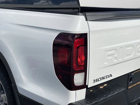 New 2026 Honda Ridgeline RTL image 37