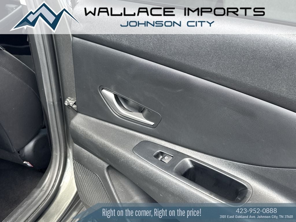 Used 2024 Hyundai Elantra SE FWD image 37