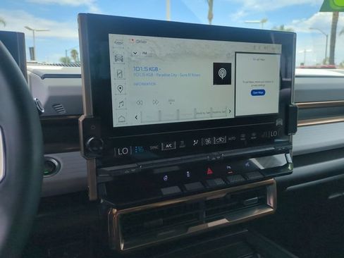 Used 2025 GMC Hummer EV 3X AWD/4WD image 14