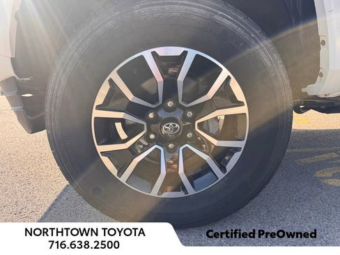 Used 2023 Toyota Tacoma TRD Sport w/ TRD Premium Sport Package AWD/4WD image 12