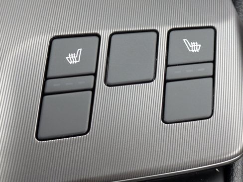 Certified 2026 Kia Sportage EX FWD image 26