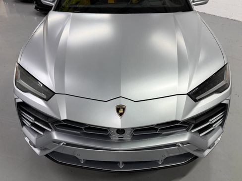 Used 2022 Lamborghini Urus AWD/4WD image 32