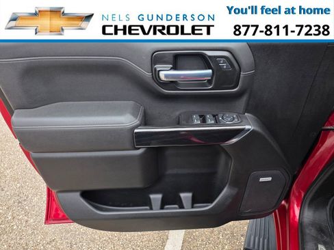 Used 2021 Chevrolet Silverado 1500 LT Trail Boss w/ Convenience Package II AWD/4WD image 16