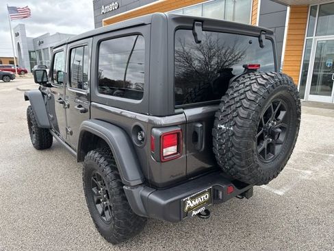 Used 2025 Jeep Wrangler Unlimited Sport AWD/4WD image 8