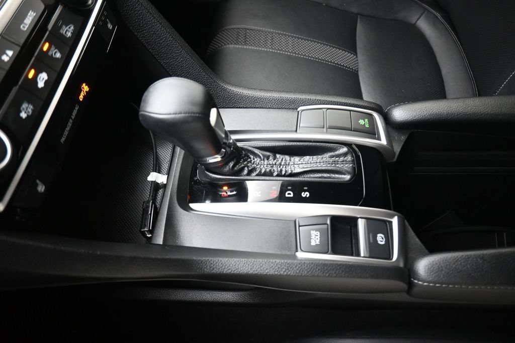 Used 2019 Honda Civic Touring image 26