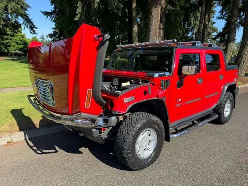 Used 2005 HUMMER H2 SUT w/ Preferred Equipment Group AWD/4WD image 10