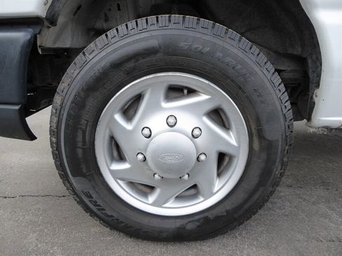 Used 2013 Ford E-350 and Econoline 350 XL w/ PWR Windows & Locks Group image 28