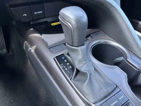 Used 2023 Toyota Camry XSE FWD image 33