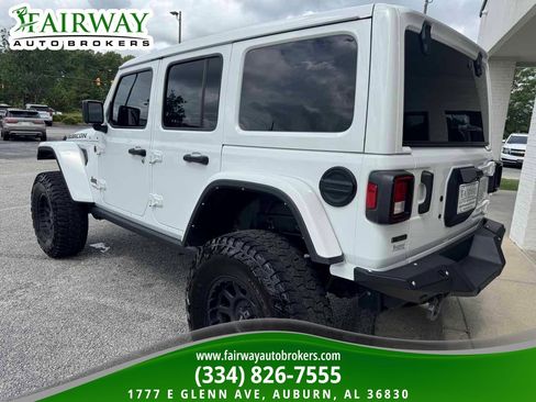 Used 2021 Jeep Wrangler Unlimited Rubicon AWD/4WD image 8