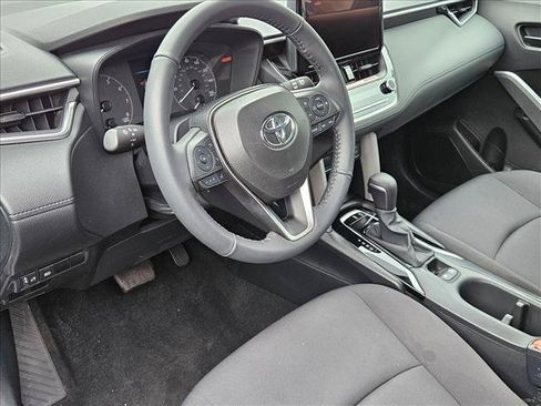 Used 2024 Toyota Corolla Cross LE w/ Moonroof Package FWD image 10