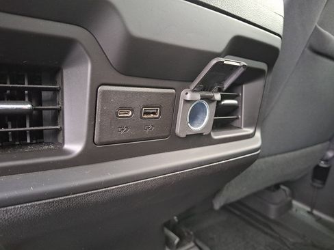 Used 2019 Chevrolet Silverado 1500 RST image 13