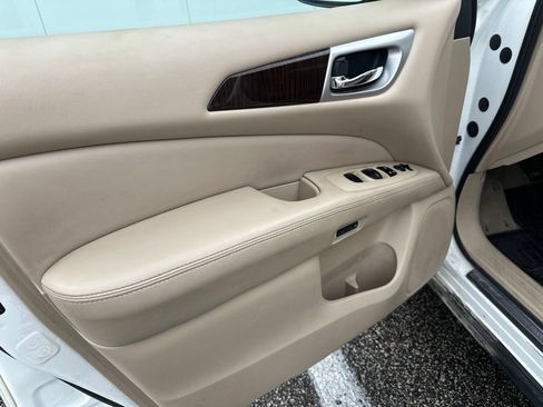 Used 2014 Nissan Pathfinder Platinum w/ Platinum Premium Package AWD/4WD image 13