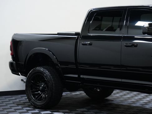 Used 2022 RAM 2500 Laramie AWD/4WD image 13