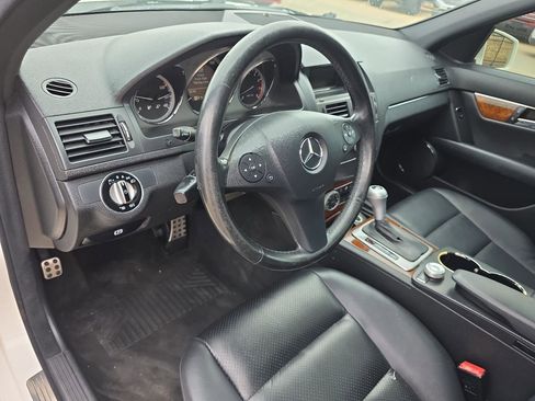 Used 2010 Mercedes-Benz C 300 Sedan image 10