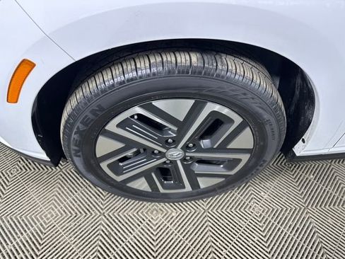 Used 2022 Hyundai Kona SEL w/ Convenience Package image 10