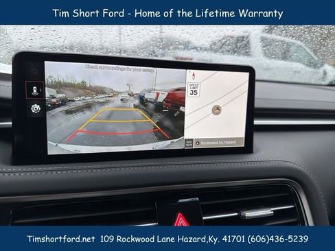 Used 2025 Genesis G70 2.5T image 16