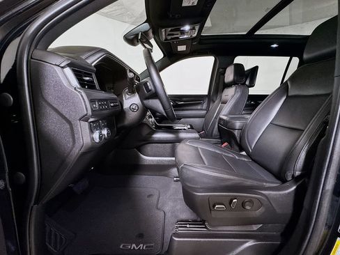Used 2023 GMC Yukon XL Denali AWD/4WD image 20