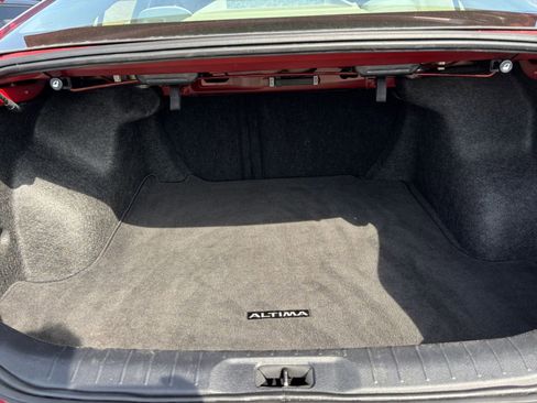 Used 2025 Nissan Altima 2.5 SV image 31