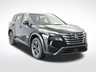 Used 2025 Nissan Rogue SV FWD video 3