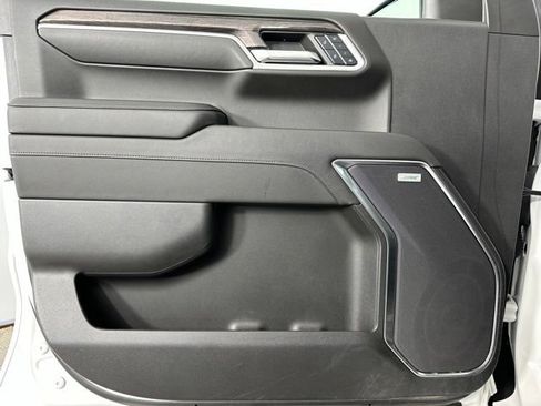 Used 2024 Chevrolet Silverado 1500 LTZ w/ LTZ Premium Package AWD/4WD image 23