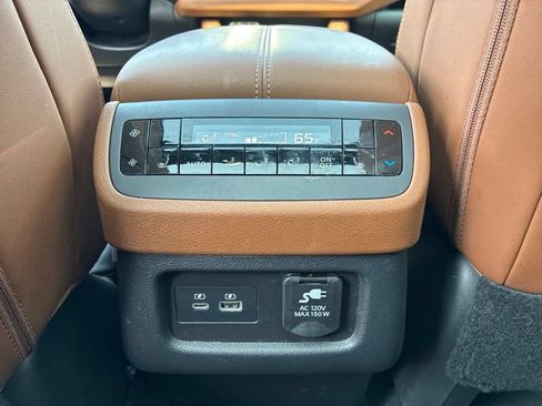 Certified 2024 Nissan Pathfinder Platinum w/ Cargo Package AWD/4WD image 28