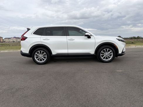 Certified 2025 Honda CR-V EX image 6