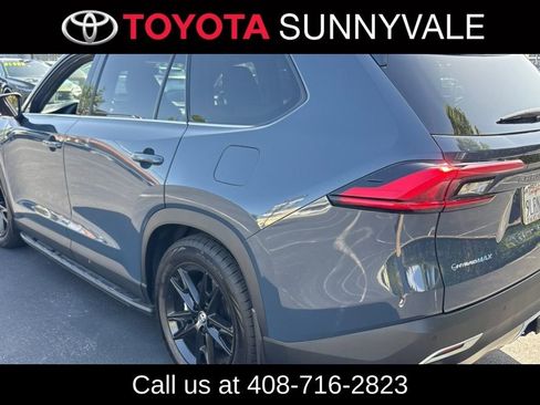 Used 2024 Toyota Grand Highlander AWD Hybrid image 2