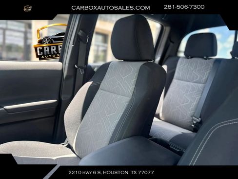 Used 2021 Toyota Tacoma TRD Off-Road w/ Technology Package AWD/4WD image 19