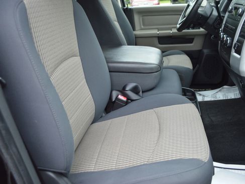 Used 2011 RAM 3500 Big Horn AWD/4WD image 23