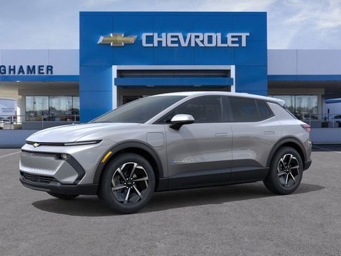 New 2026 Chevrolet Equinox EV LT image 2