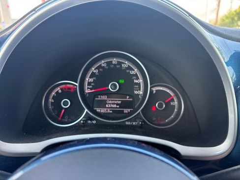 Used 2019 Volkswagen Beetle 2.0T S FWD image 19