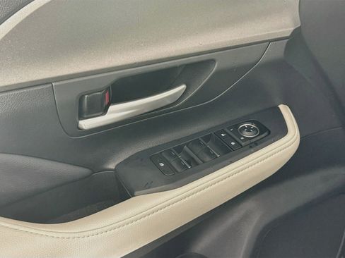 Certified 2025 Toyota Grand Highlander FWD image 19