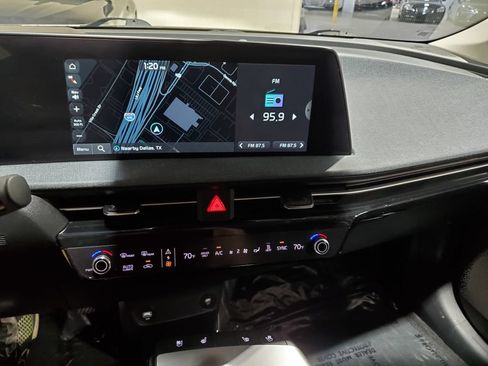 Used 2022 Kia EV6 Wind RWD image 24