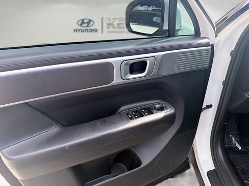 Used 2025 Hyundai Santa Fe SE FWD image 14