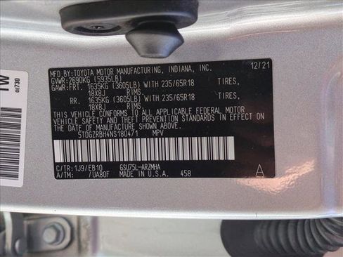 Used 2022 Toyota Highlander XLE AWD/4WD image 26