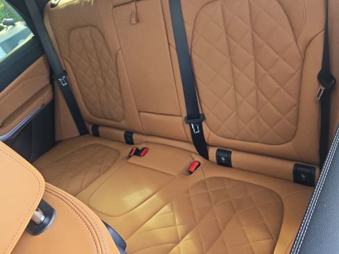 Used 2023 BMW X5 xDrive45e w/ M Sport Package image 9