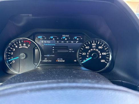 Used 2020 Ford F150 Platinum w/ Equipment Group 701A Luxury AWD/4WD image 13