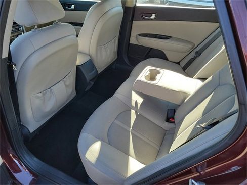 Used 2018 Kia Optima LX image 18