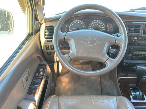 Used 2002 Toyota 4Runner Limited image 16