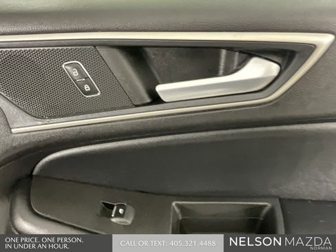 Used 2022 Ford Edge SEL image 17