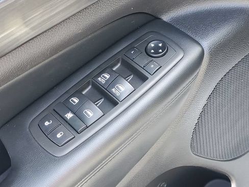 Used 2021 Jeep Grand Cherokee Laredo X RWD image 23