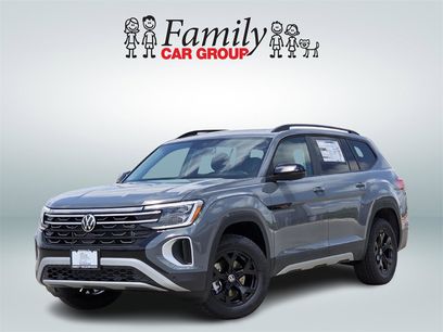 New 2025 Volkswagen Atlas Peak Edition SE
