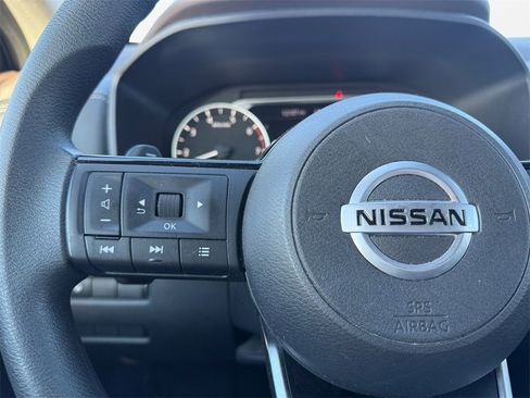 Certified 2021 Nissan Rogue SV image 25