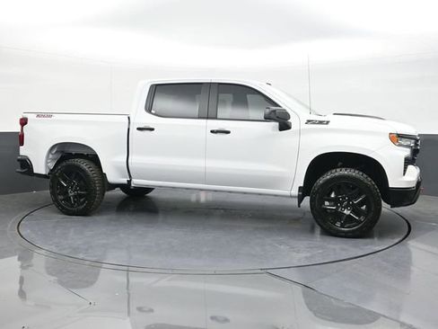 New 2026 Chevrolet Silverado 1500 LT Trail Boss w/ LPO, Dark Essentials Package image 18