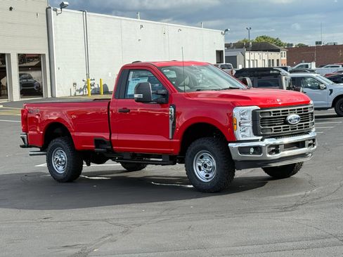 New 2026 Ford F350 XL w/ XL Off-Road Package AWD/4WD image 9